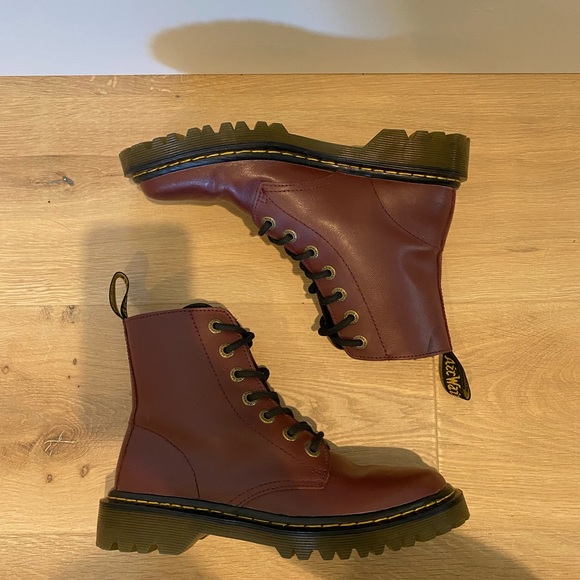Dr. Martens Shoes - Dr. Martens boots